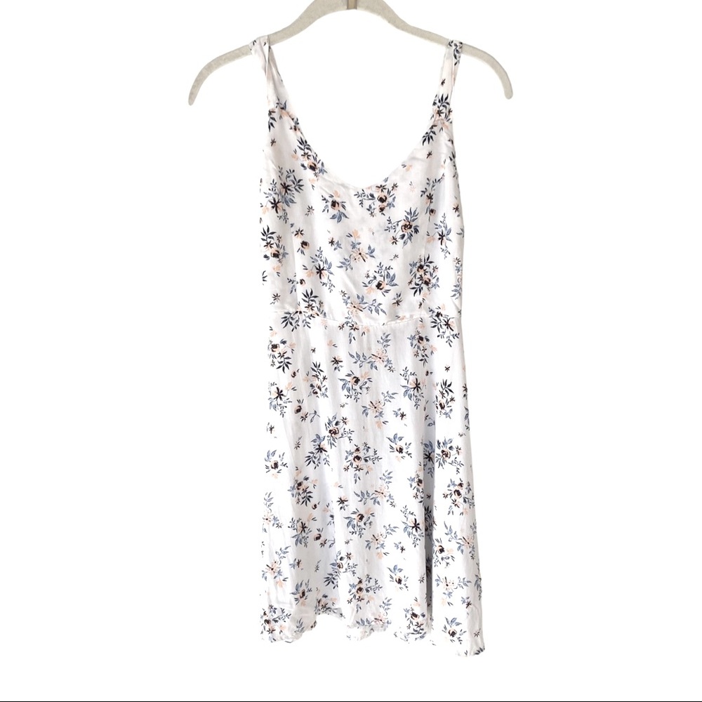 Cotton On White Floral Keyhole Dress